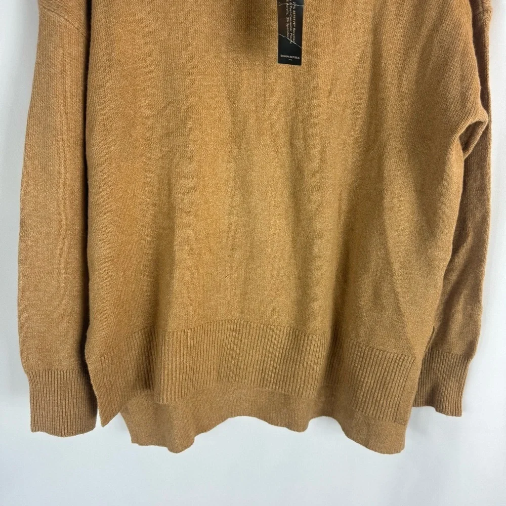 Banana republic turtleneck soft pullover sweater NWT Size: S